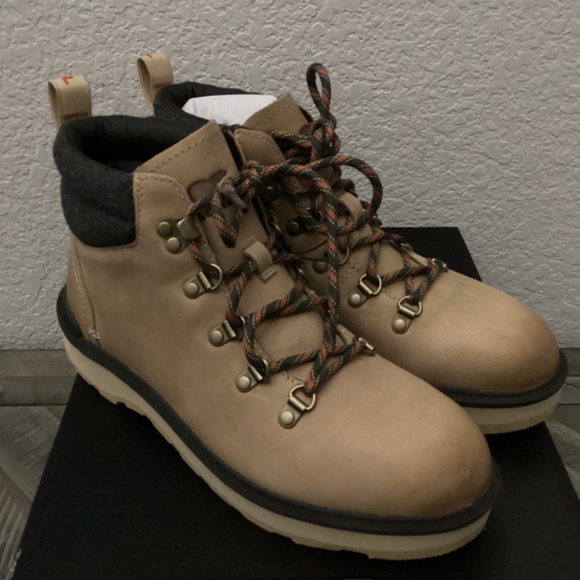 SOREL Women's Hi-Line Lace-Up Cozy Hiker Booties, size 9 - Picture 10 of 10